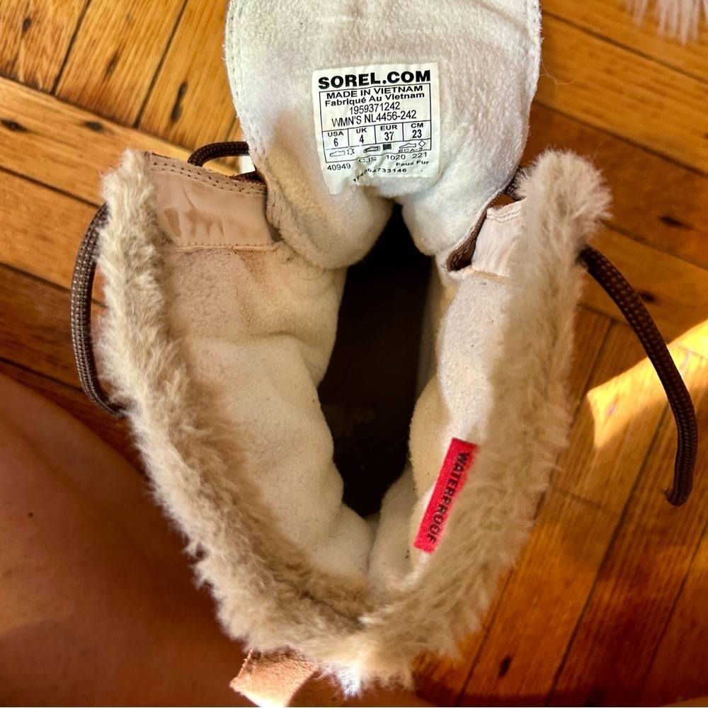Sorel Women's Explorer II‎ Joan Faux Fur Waterproof Boot - Picture 8 of 9